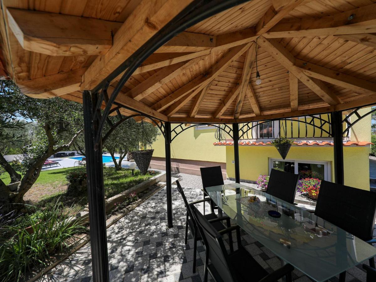 Lovely Holiday Home In Policnik With Private Pool Экстерьер фото