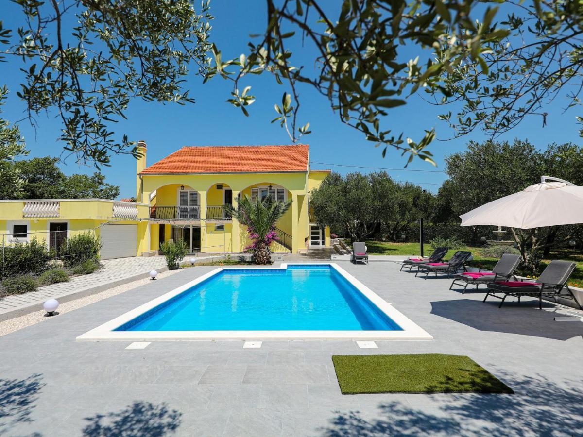Lovely Holiday Home In Policnik With Private Pool Экстерьер фото