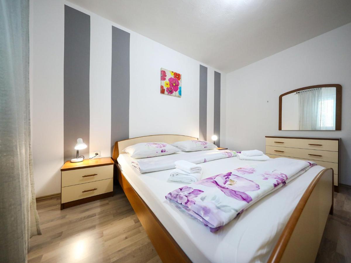 Lovely Holiday Home In Policnik With Private Pool Экстерьер фото