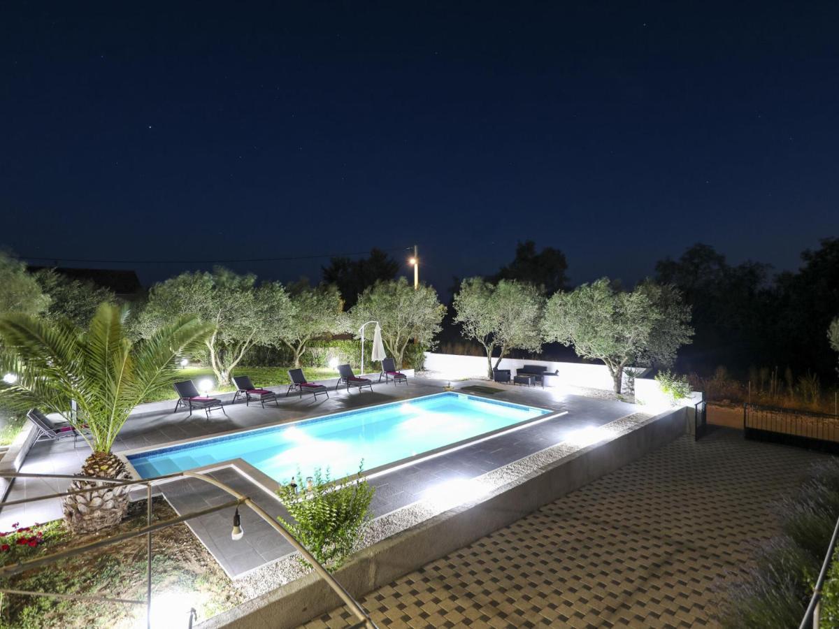 Lovely Holiday Home In Policnik With Private Pool Экстерьер фото